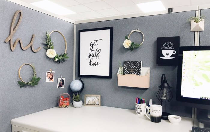 How to decorate an office cubical