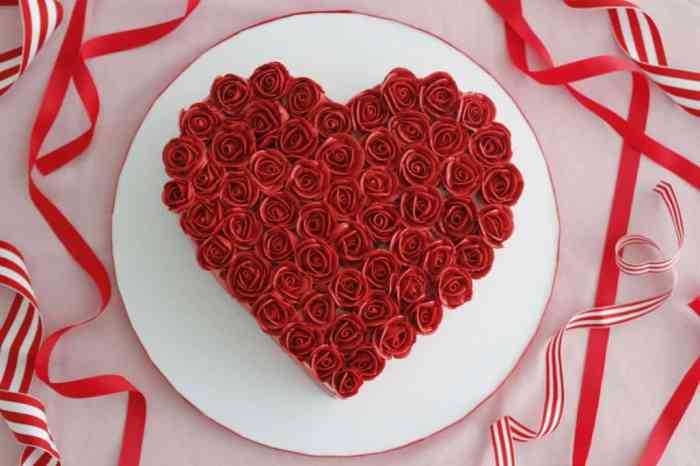 How to make hearts cake decoration